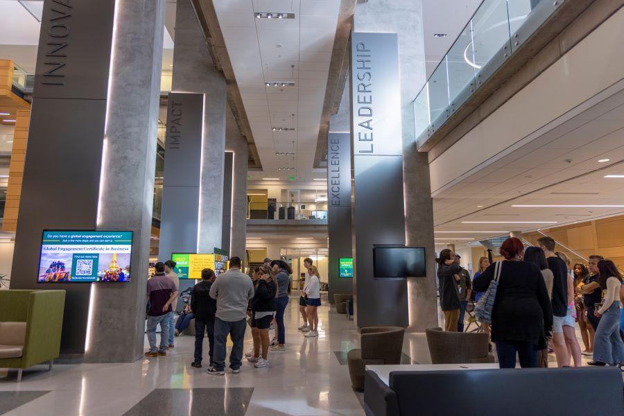 Baylor Students in Foster Campus