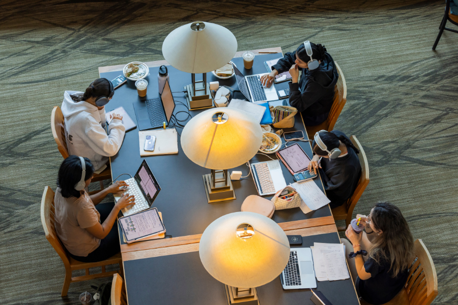 Baylor students studying on campus