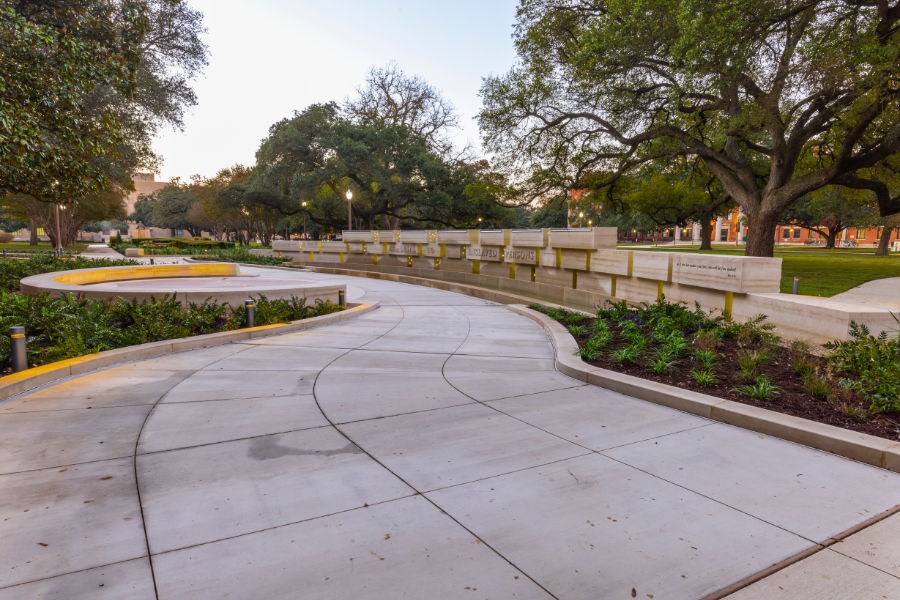 Baylor Memorial to the Enslaved Persons